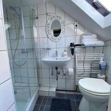 Apartment Dachgeschoss Dekoland Kruft